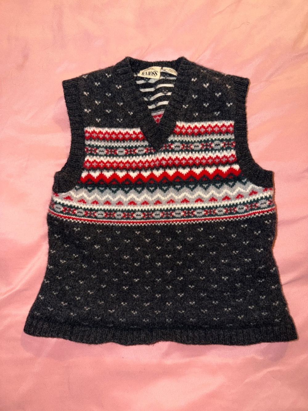 Patterned V-Neck Sweater Vest